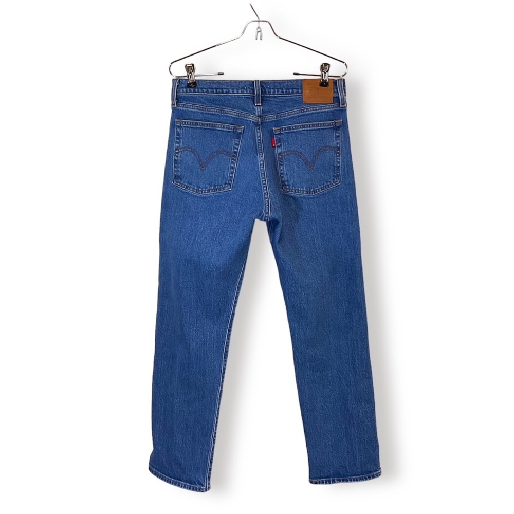 Levi’s Premium Wedgie Straight Jeans Medium Wash - Picture 4 of 13